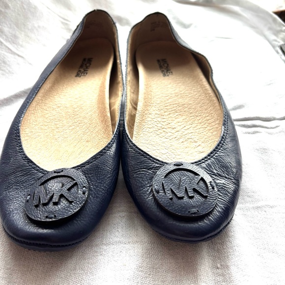 NWOT MICHAEL Michael Kors Lindsey Leather Ballet Flats navy SZ 8 M - Picture 6 of 14